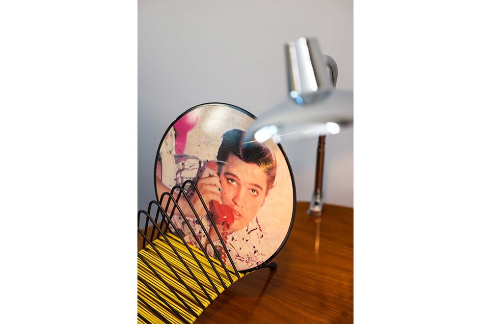 haus-zauberfloete-offenburg-hotel-zimmer3-willi-schoellmann-elvis-presley-52